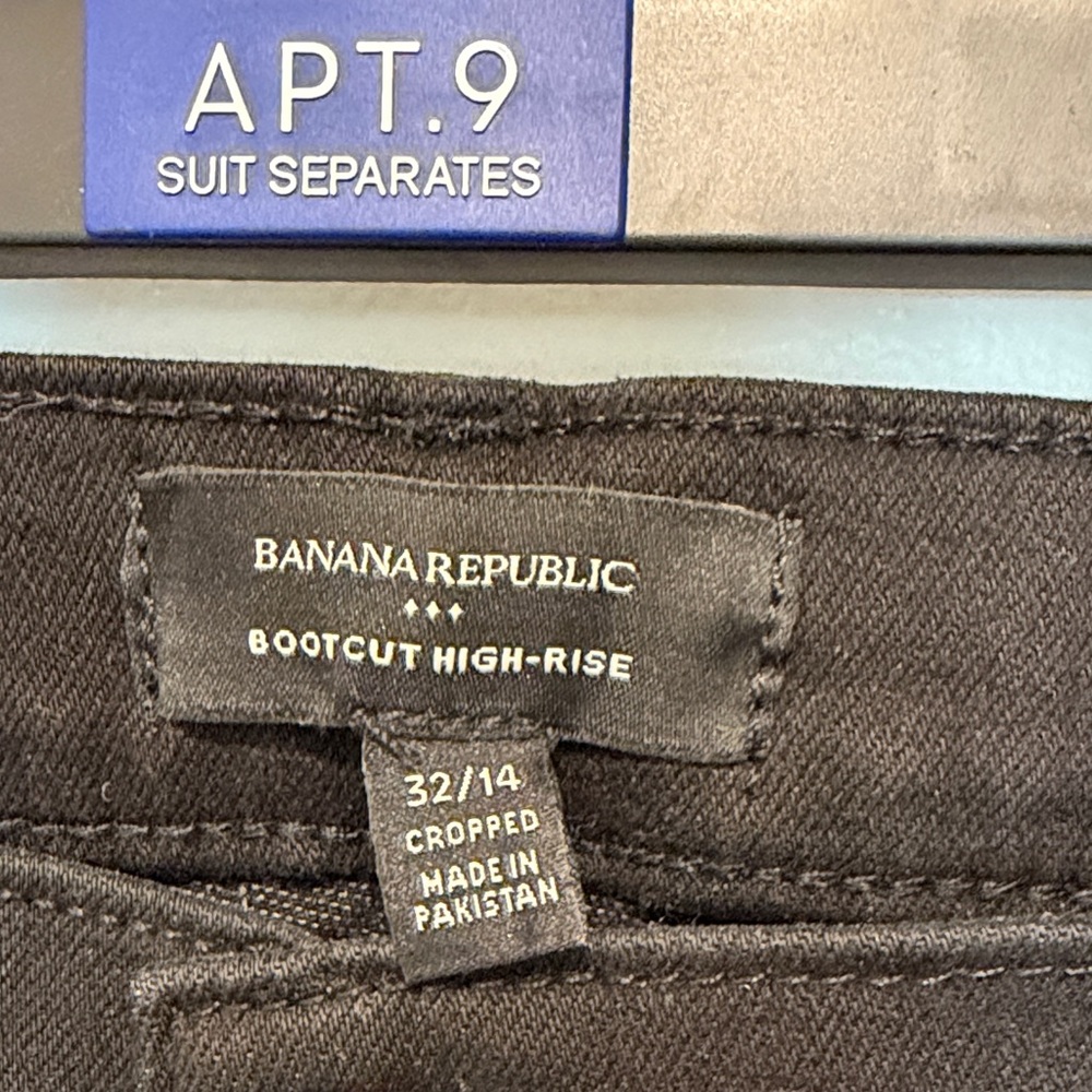 Banana Republic Factory Black High Rise Bootcut Cropped Stretch Jeans - Picture 2 of 3
